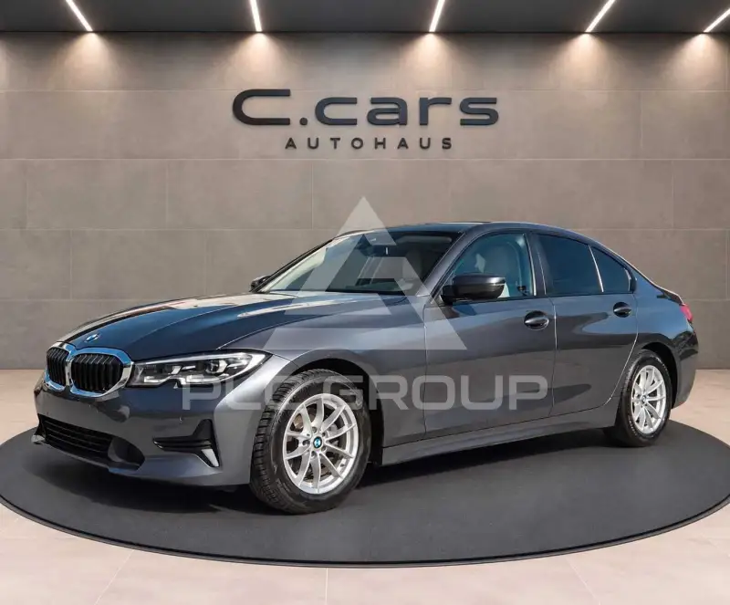 2022 BMW 318