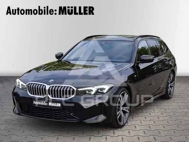 2022 BMW 318