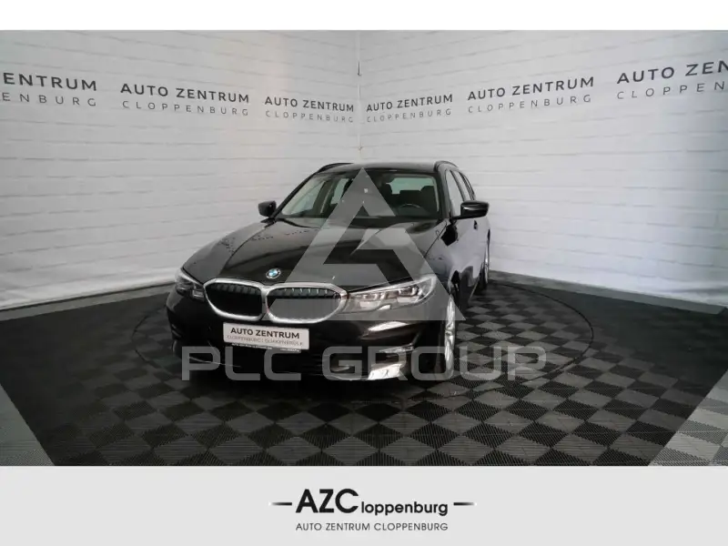 2022 BMW 318