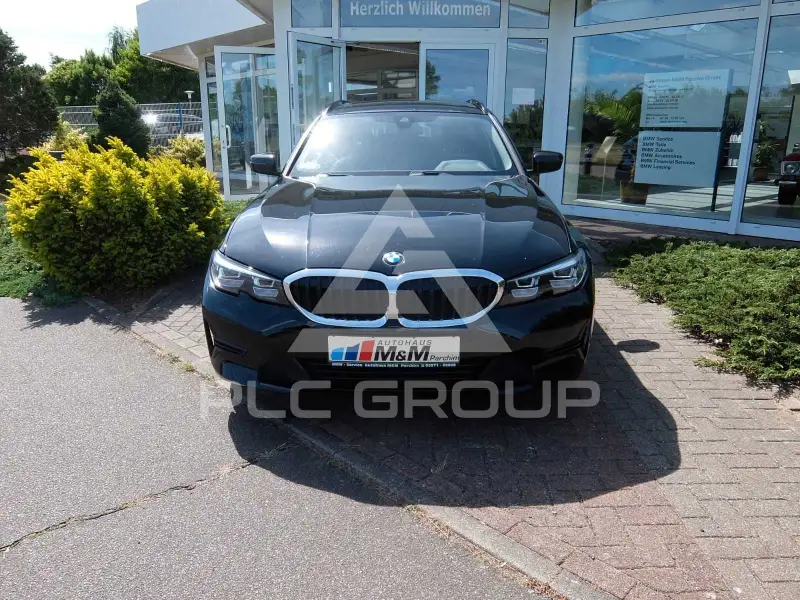 2022 BMW 318