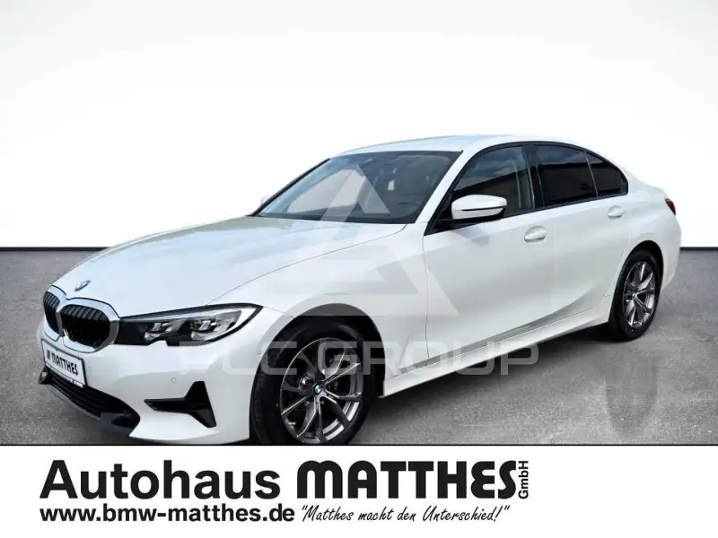 2022 BMW 318