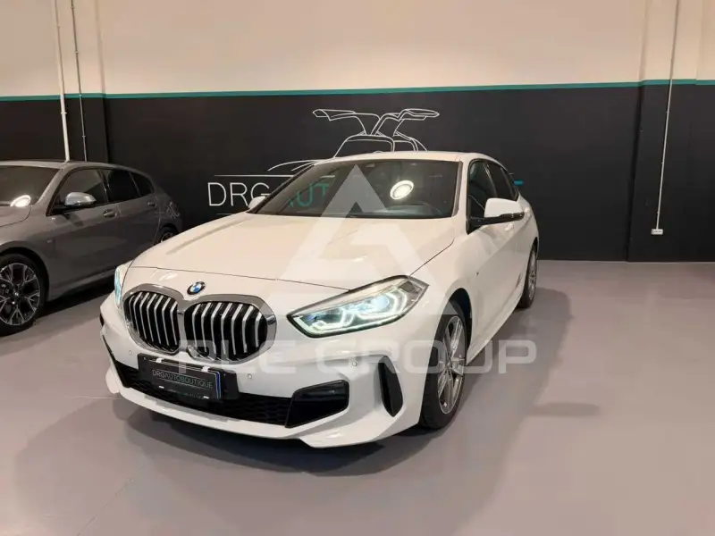 2022 BMW 118