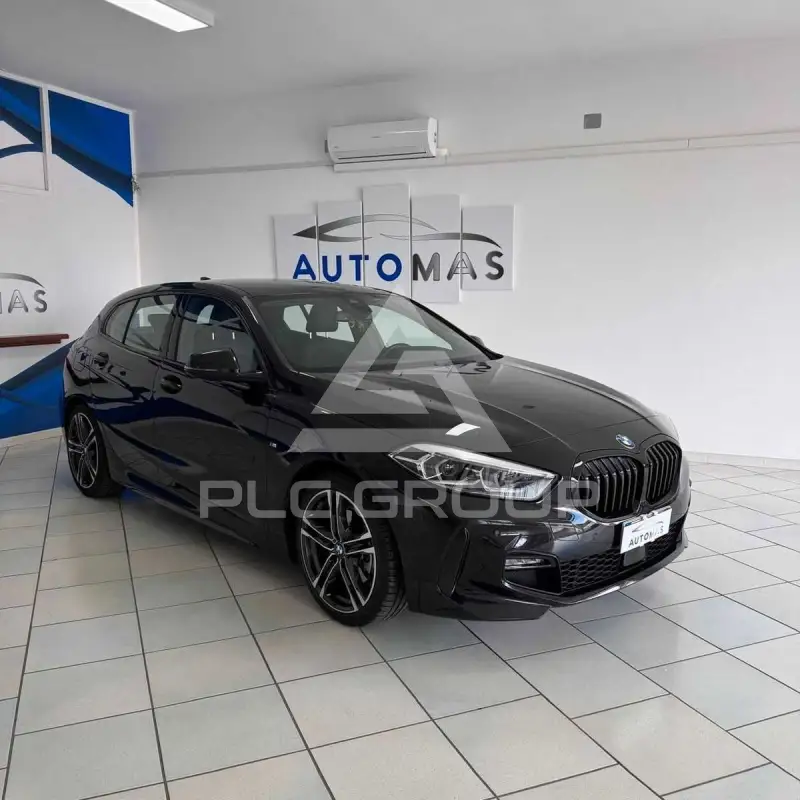 2022 BMW 118