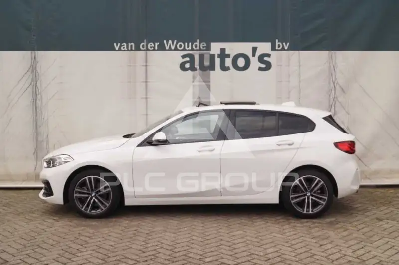 2022 BMW 118