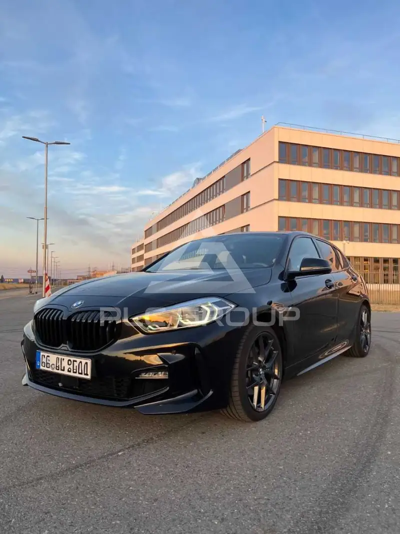 2022 BMW 118