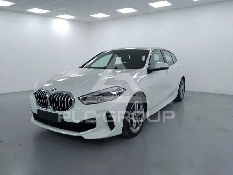 2022 BMW 118