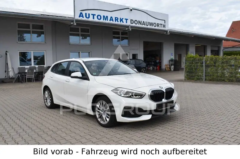 2022 BMW 118