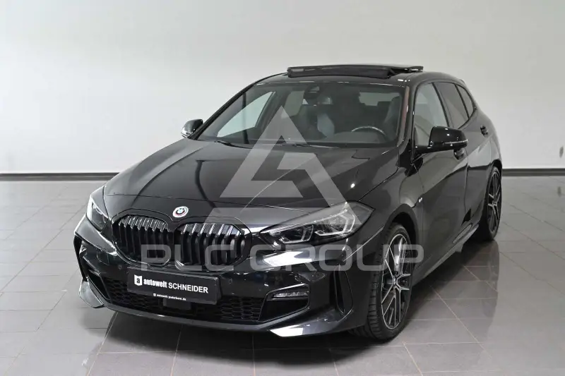 2022 BMW 118