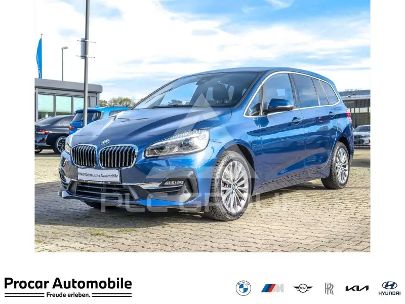 2022 BMW 218