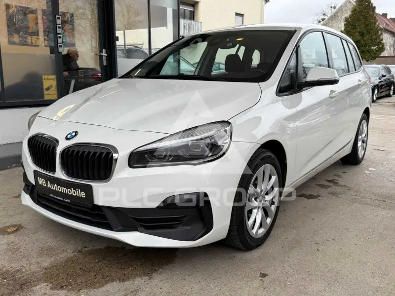 2022 BMW 218