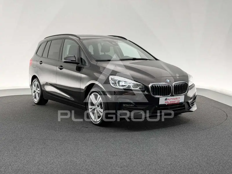 2022 BMW 218