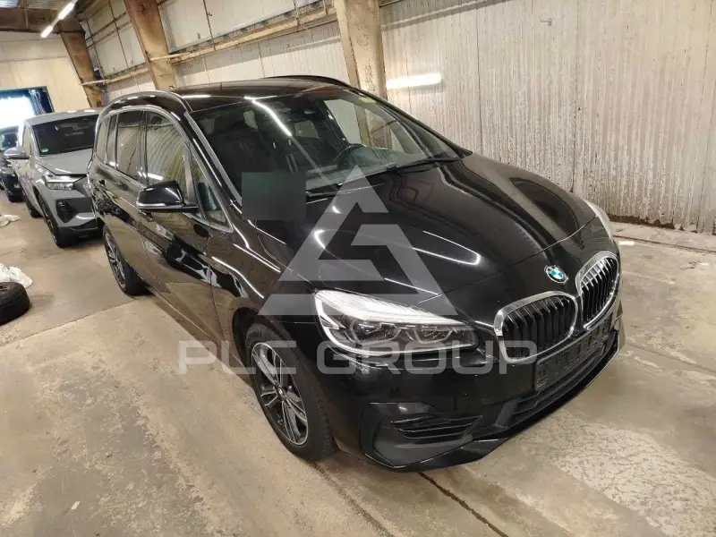2022 BMW 218