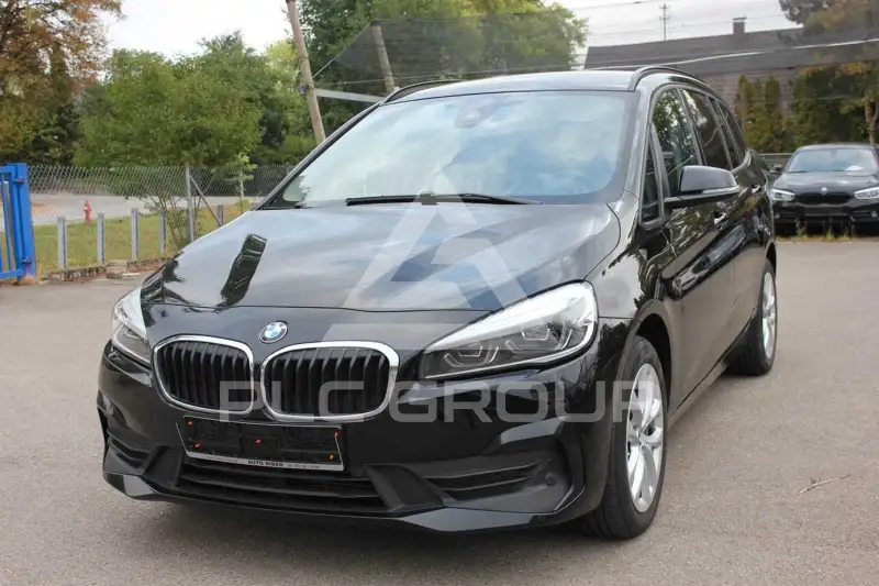 2022 BMW 218