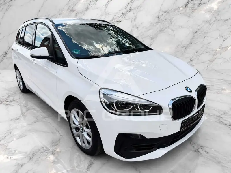 2022 BMW 218