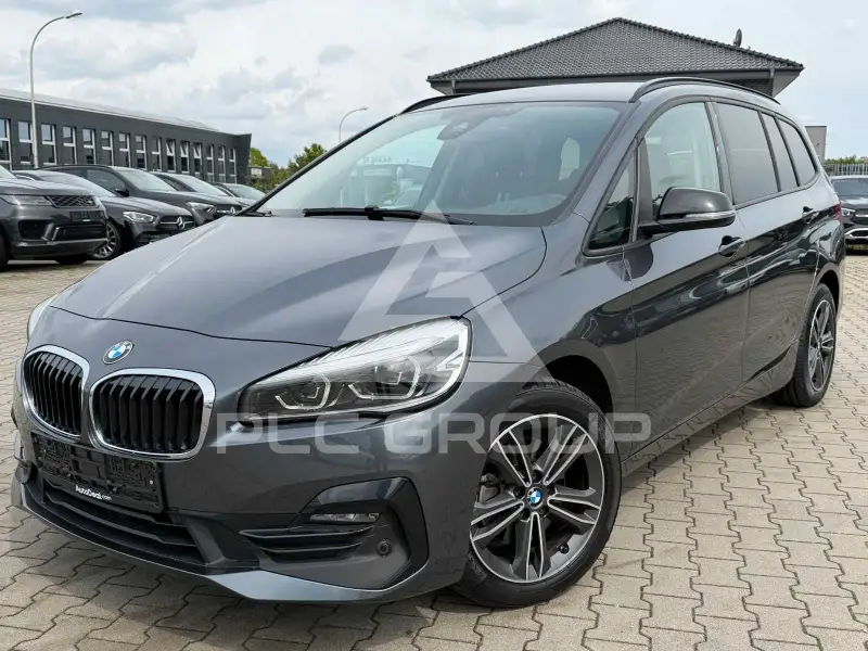 2022 BMW 218
