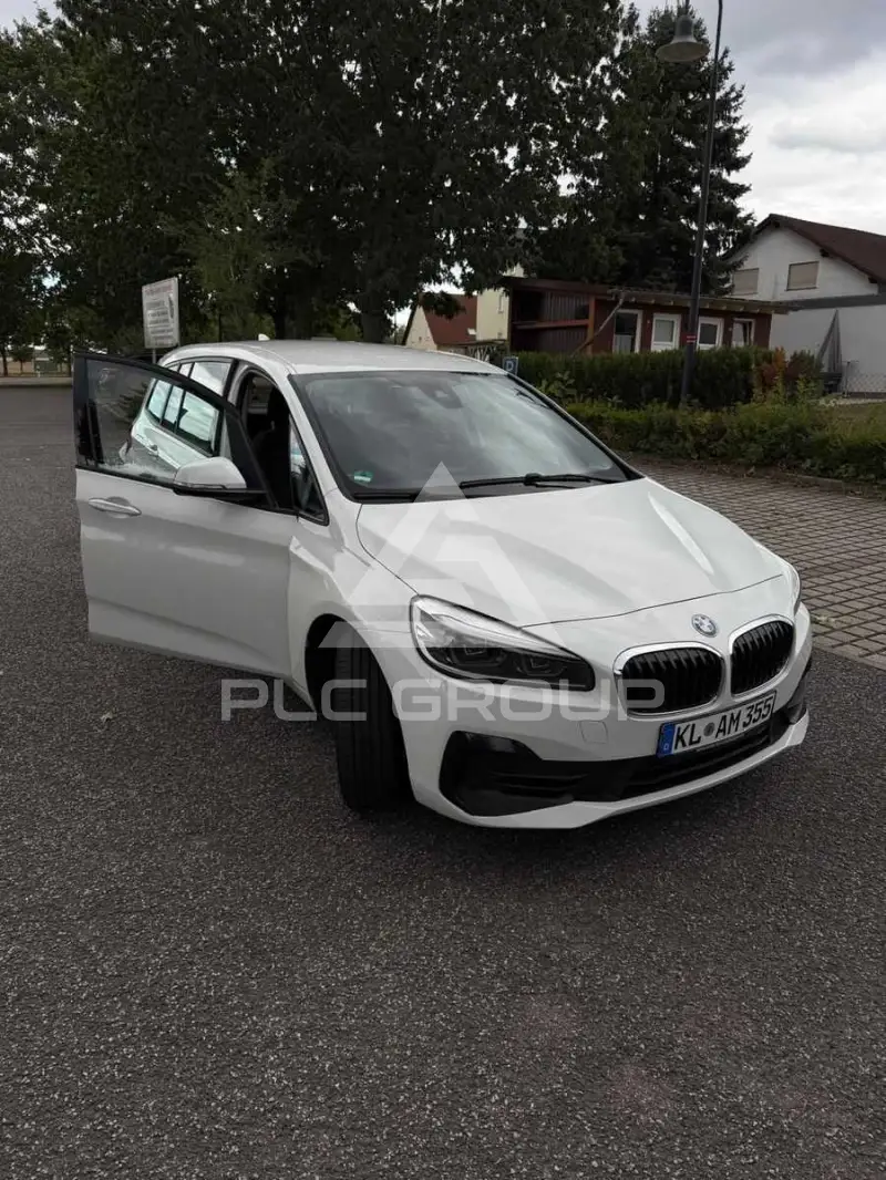 2022 BMW 218