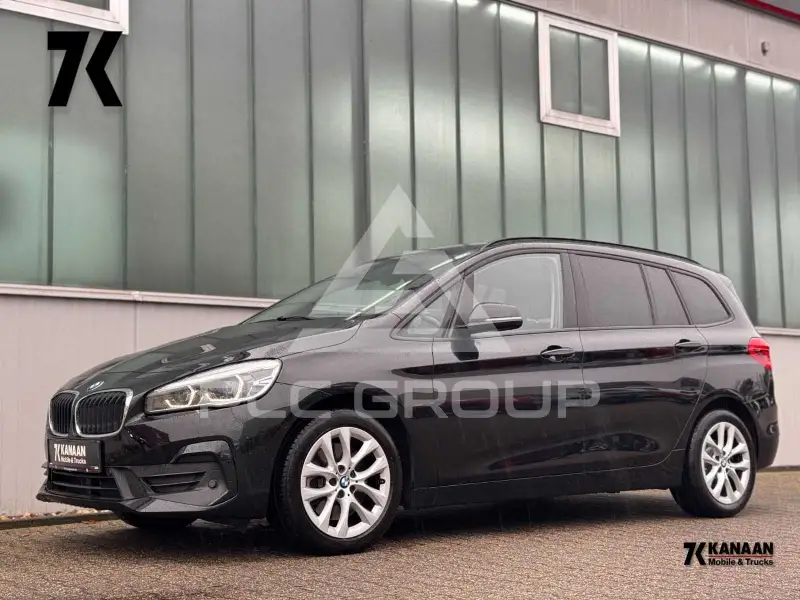 2022 BMW 218