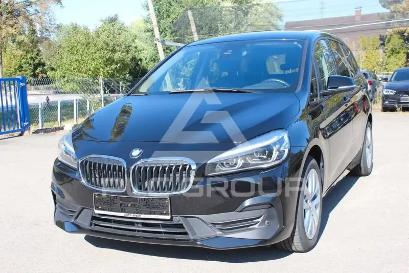 2022 BMW 218