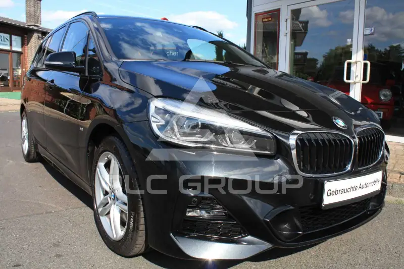 2022 BMW 218