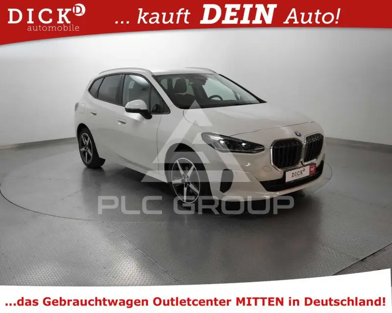 2022 BMW 220