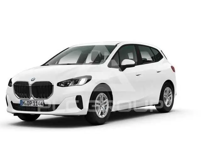2022 BMW 220