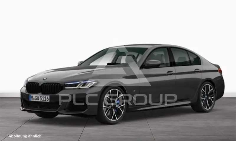 2022 BMW 550M