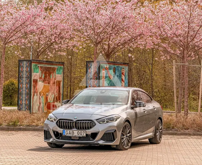 2022 BMW 235M
