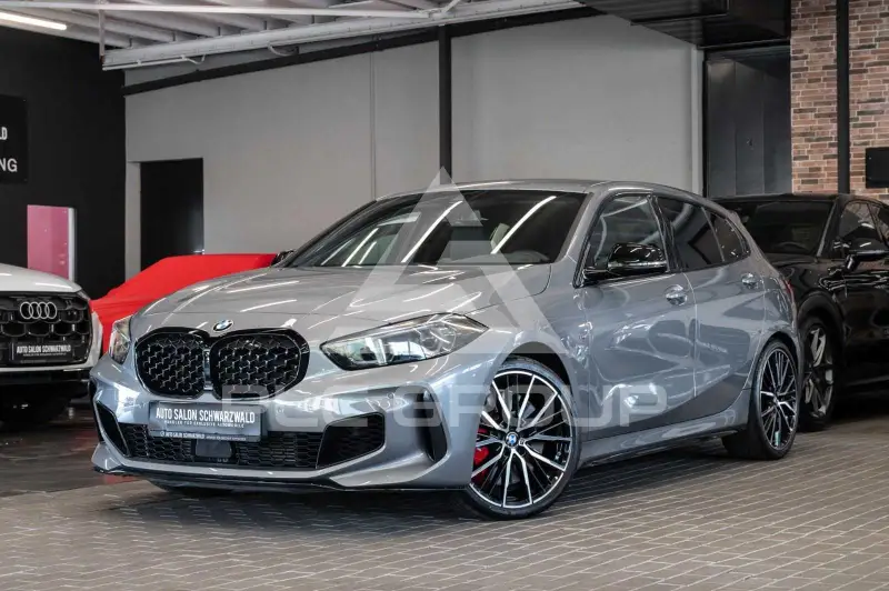 2022 BMW M1