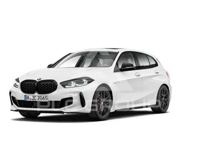 2022 BMW M135