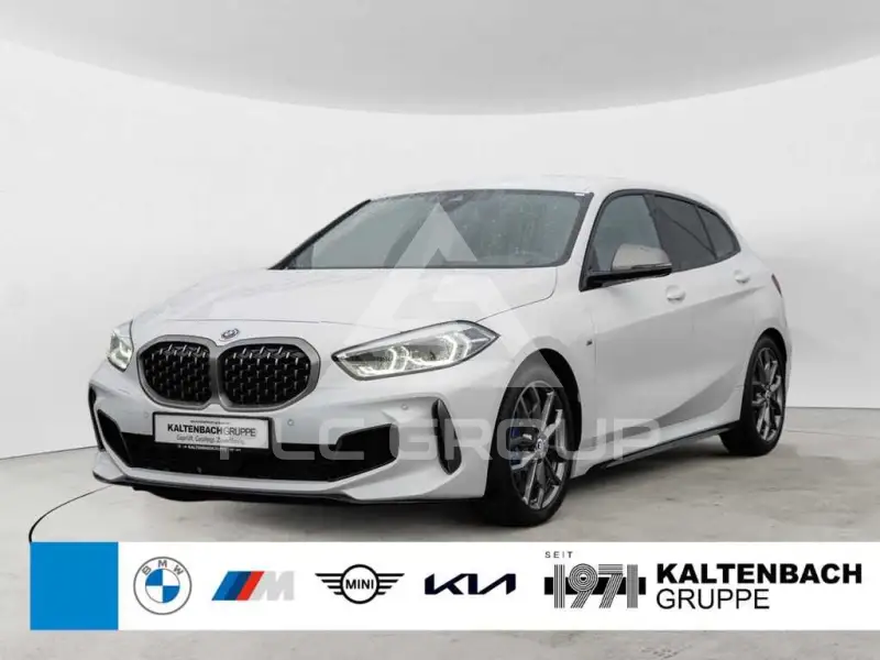 2022 BMW M135