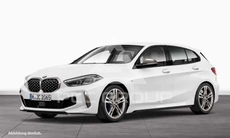 2022 BMW M1