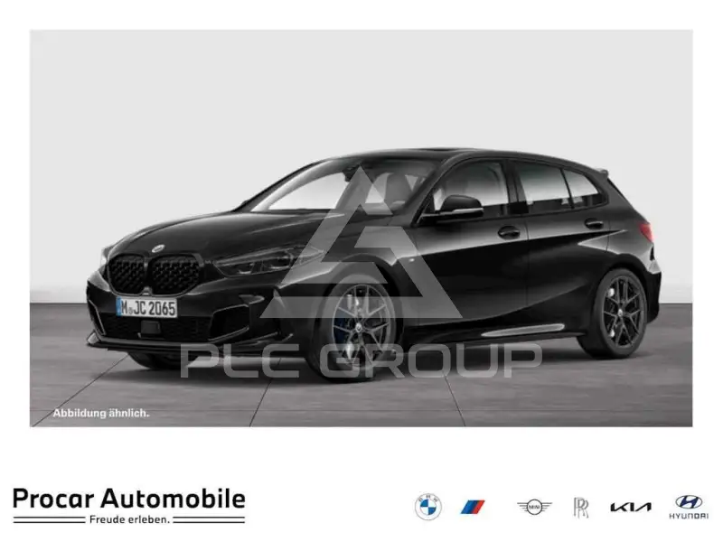 2022 BMW M1