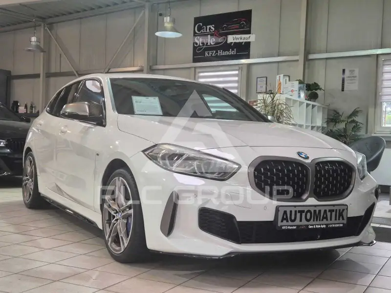 2022 BMW M1