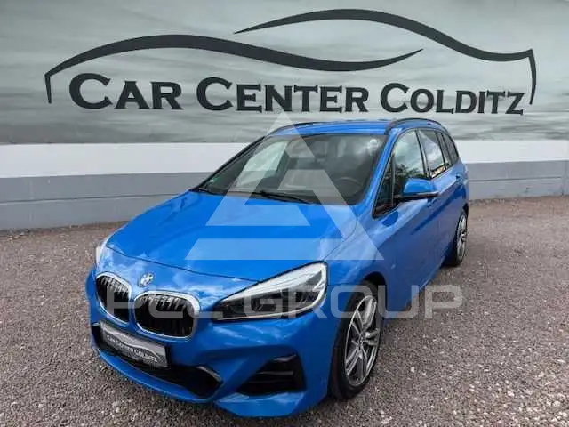 2022 BMW 220