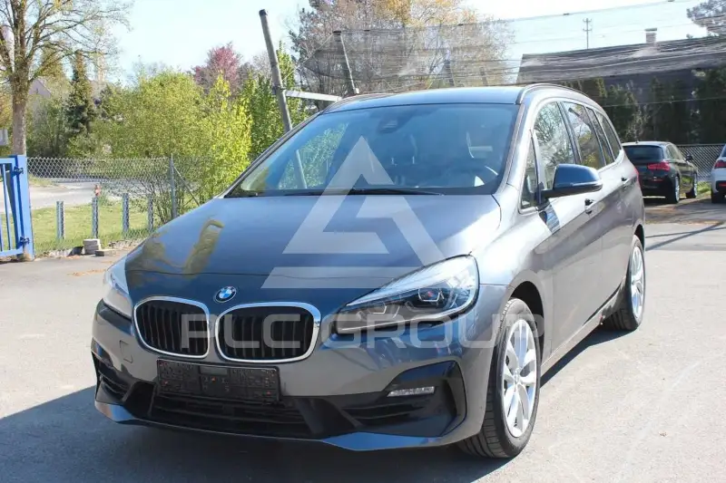 2022 BMW 220