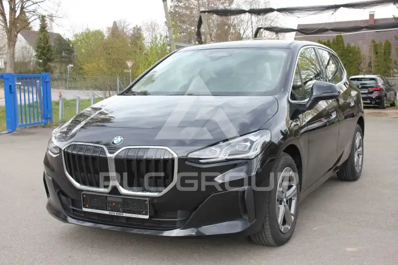 2022 BMW 218