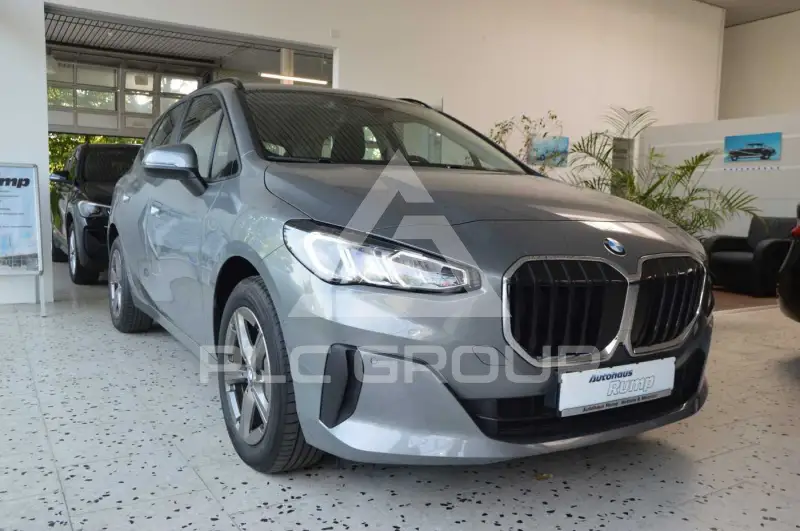 2022 BMW 218