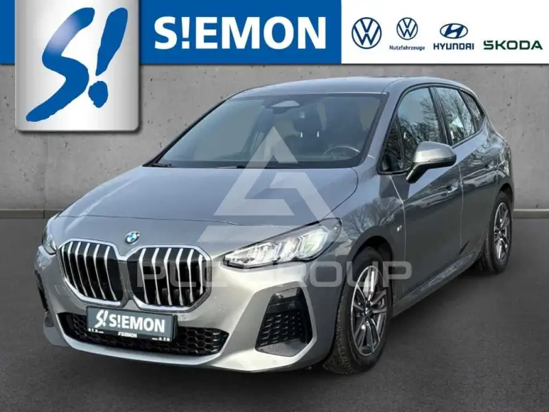 2022 BMW 218