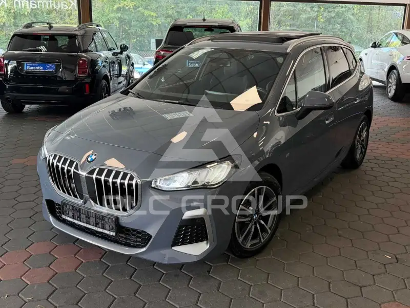 2022 BMW 218