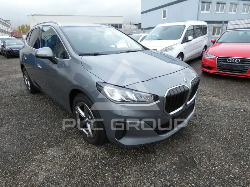 2022 BMW 218