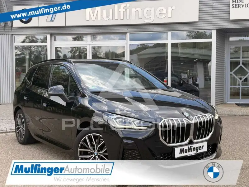2022 BMW 218