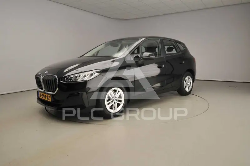 2022 BMW 218