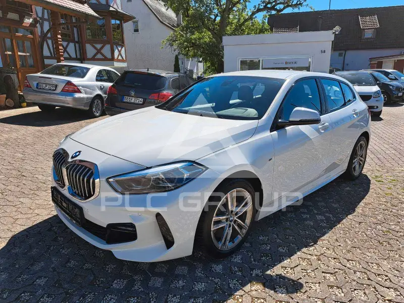2022 BMW 120