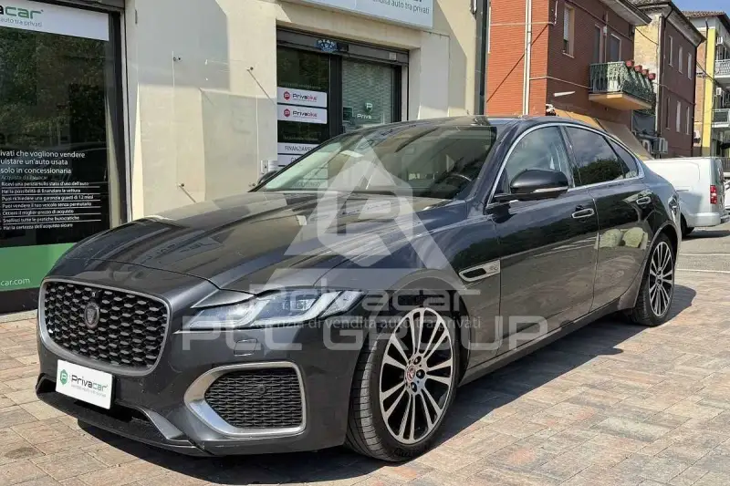 2022 Jaguar XF