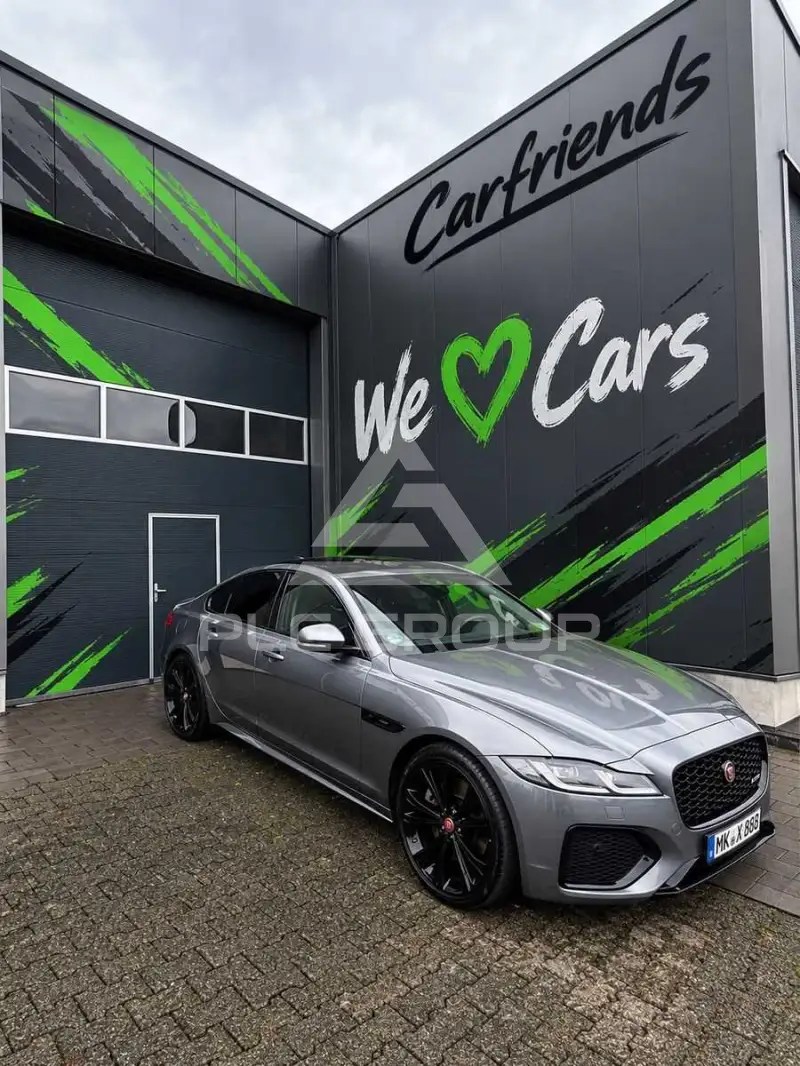 2022 Jaguar XF