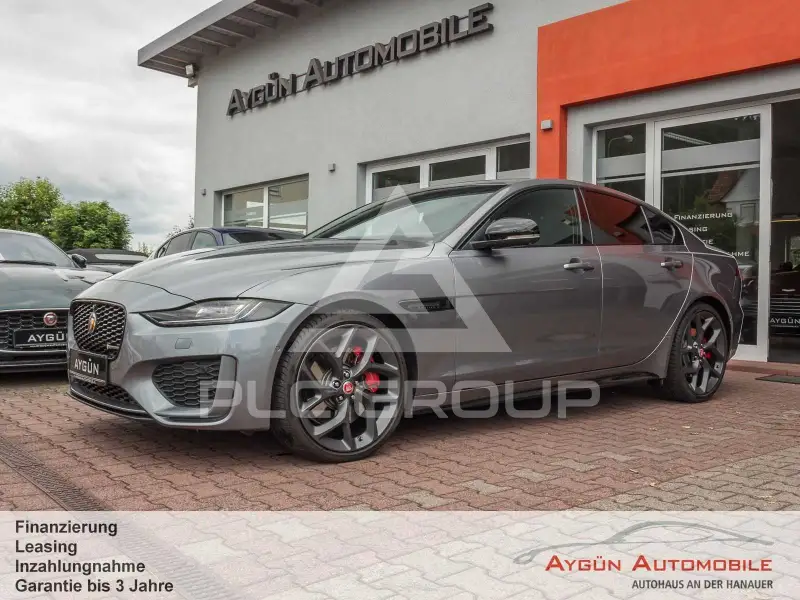 2022 Jaguar XE