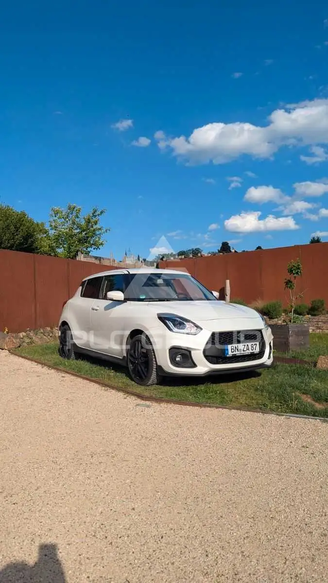 2022 Suzuki SWIFT