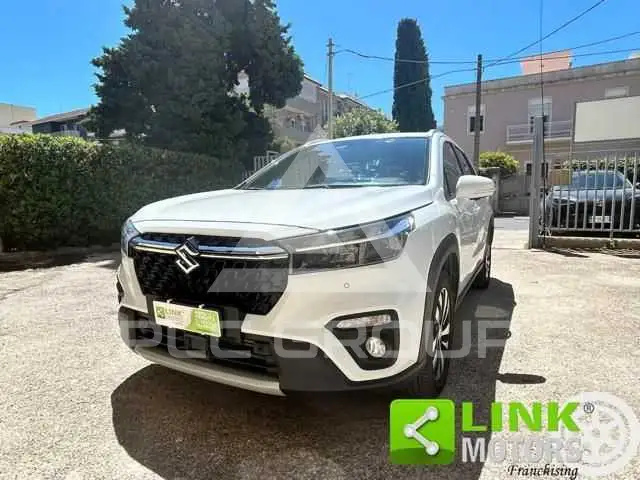 2022 Suzuki Across