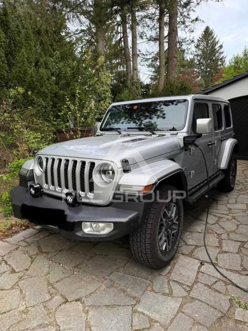 2022 Jeep WRANGLER