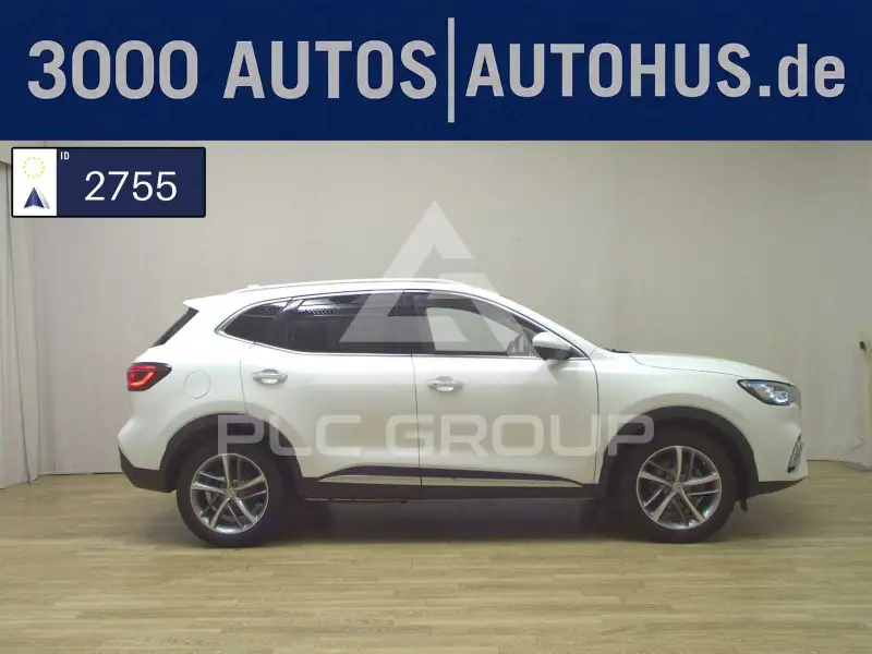 2022 MG HS